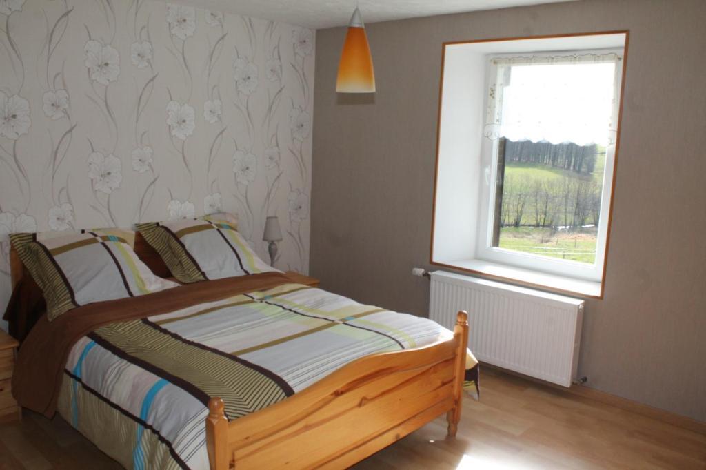 Chambres Et Table D'Hotes La Trottelee Bellefontaine  객실 사진